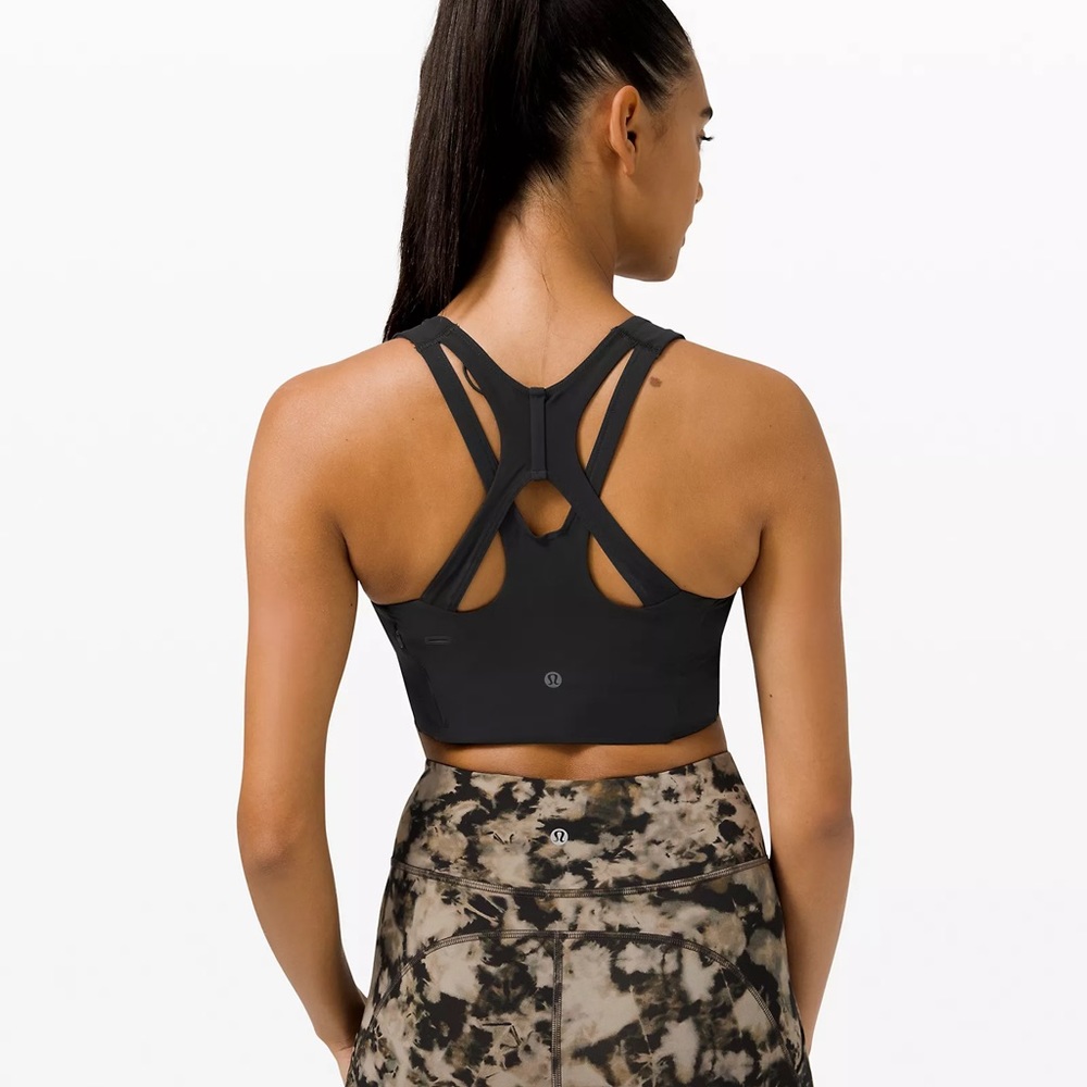 NWT Lululemon Stash It Bra- black size 4 - Picture 1 of 6